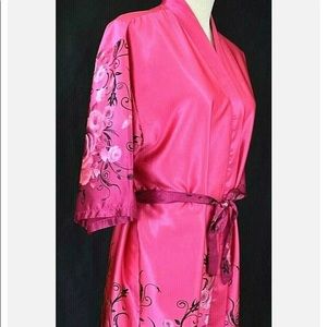 Women's Pink Robe Roses Kimono style Self fabric belt Short Sleeves, Pretty, M